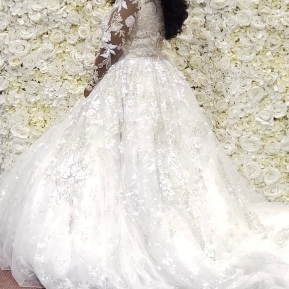 Ysa Makino 68964 / Stephen Yearick Wedding Gown - Picture 4 of 10